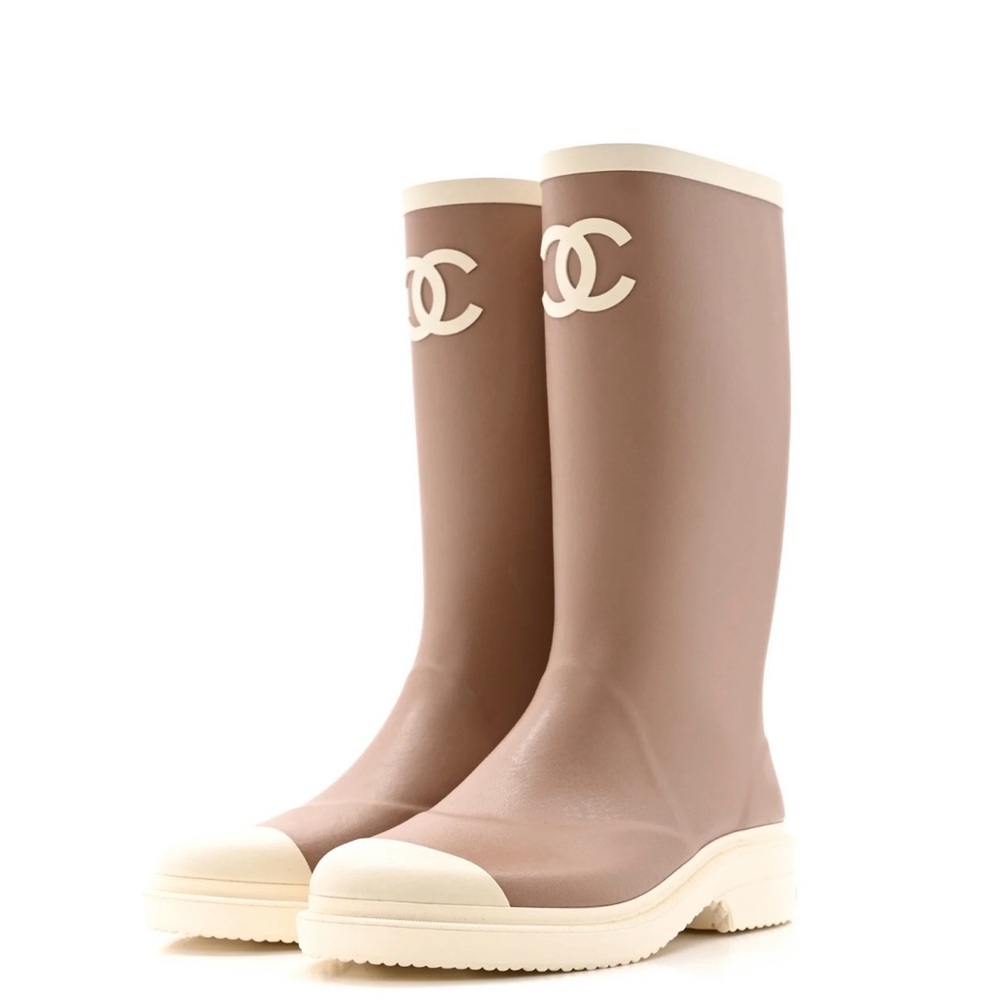 Chanel Caoutchouk CC High Rain Boots Beige White SIZE 40 NWT
